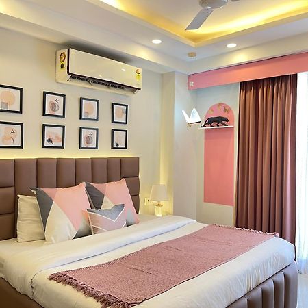 Bedchambers Medicity Serviced Apartments In Гургаон Экстерьер фото